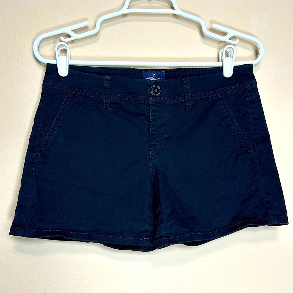 American Eagle Black Midi Shorts Stretch Size 2 Coastal Resort Casual